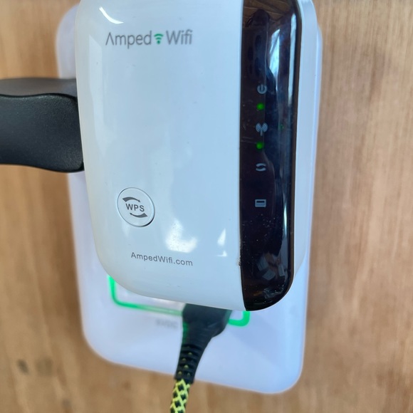 🌹SOLD🌹300Mbps Wireless WiFi Repeater/Extender/AP/WI-FI Signal Range Amplifier - Picture 13 of 14